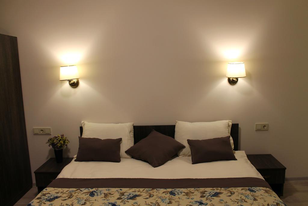 Non-Stop Economy Hotel Boryspilʼ Екстериор снимка