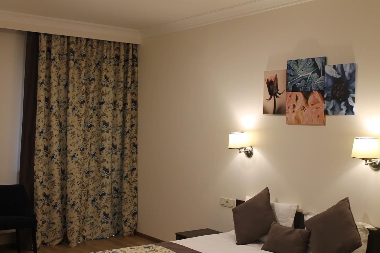Non-Stop Economy Hotel Boryspilʼ Екстериор снимка