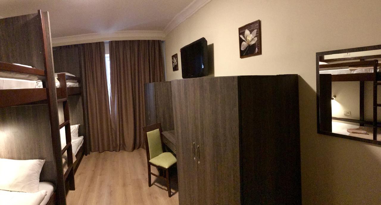 Non-Stop Economy Hotel Boryspilʼ Екстериор снимка
