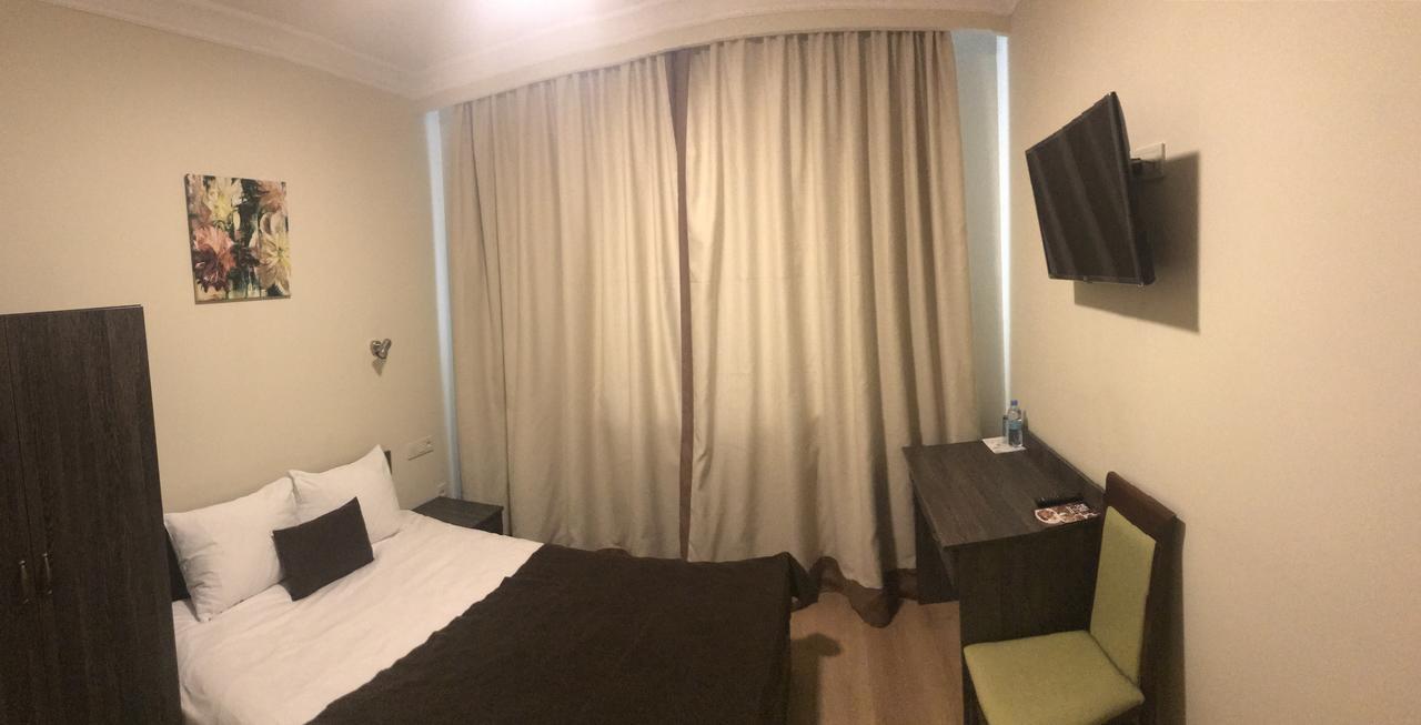 Non-Stop Economy Hotel Boryspilʼ Екстериор снимка