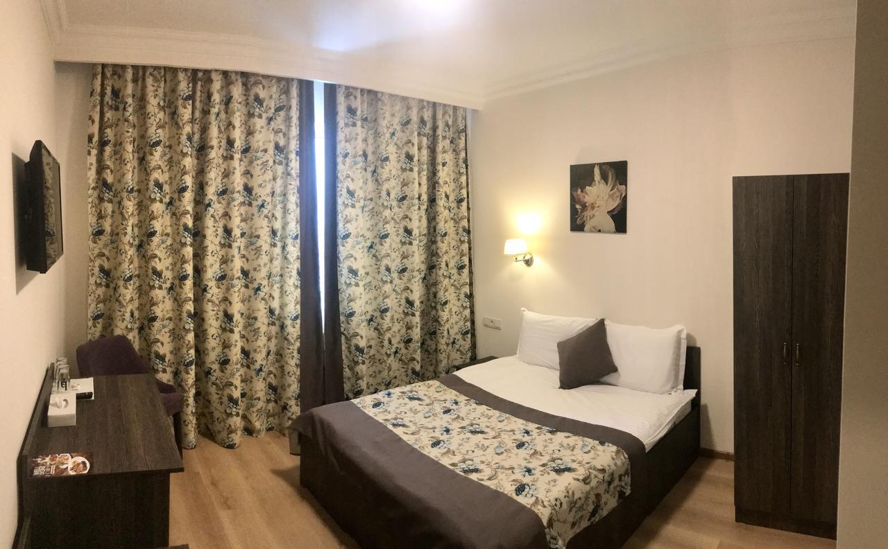Non-Stop Economy Hotel Boryspilʼ Екстериор снимка